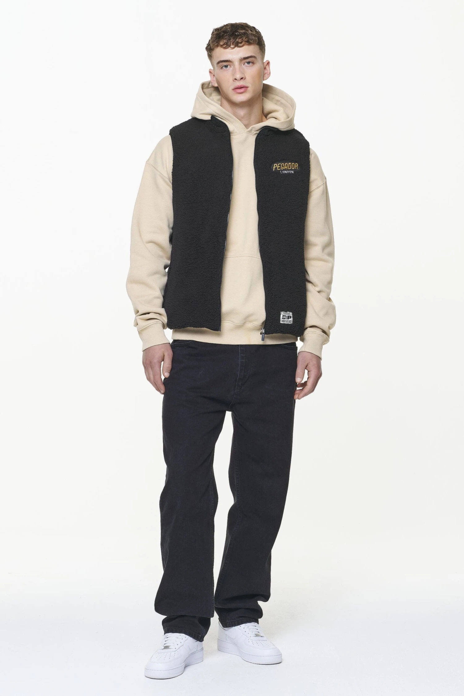 Orae Teddy Vest Onyx Black 2 Orae Teddy Vest Onyx Black - Image 2