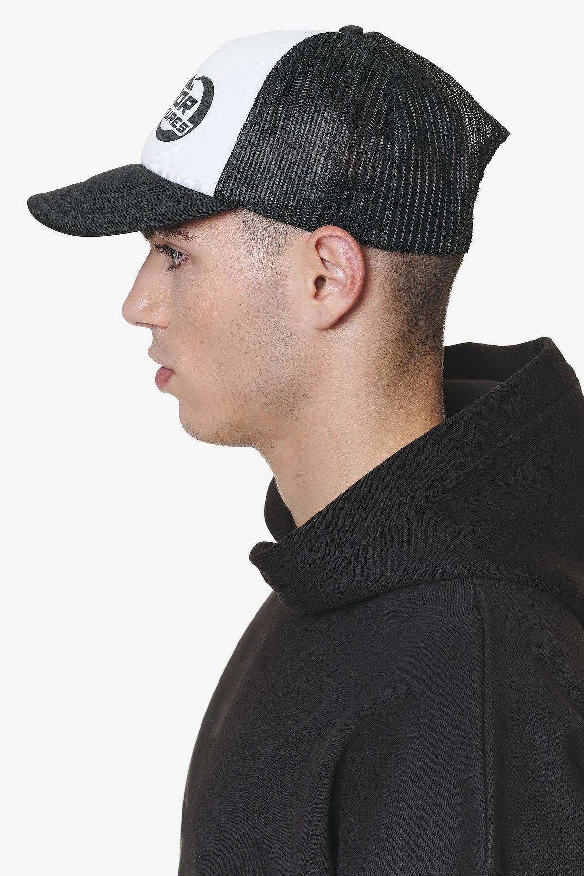 Eazor Trucker Cap Black White 2 Eazor Trucker Cap Black White - Image 2