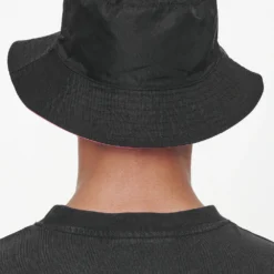 Juan Reversible Bucket Hat Black Strawberry -Fashigen Sales PGDR LAST MINUTE E COMMERCE43887