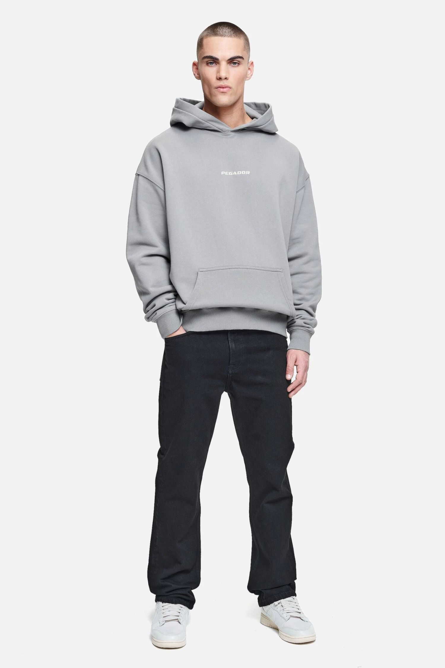 Baures Straight Jeans Deep Black 2 Baures Straight Jeans Deep Black - Image 2